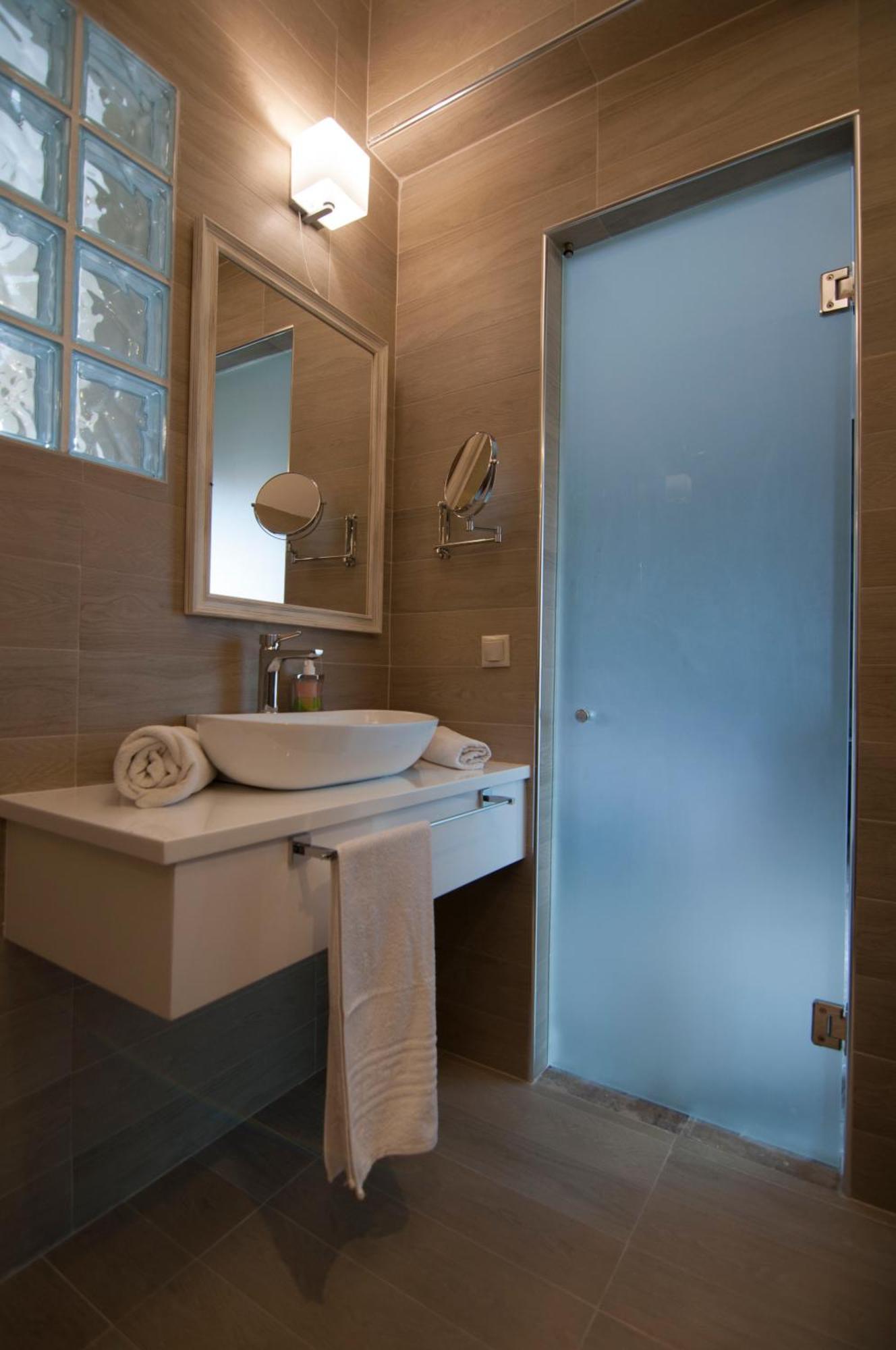 Ariadnes Holiday Accommodation Apidias Lakos Ngoại thất bức ảnh