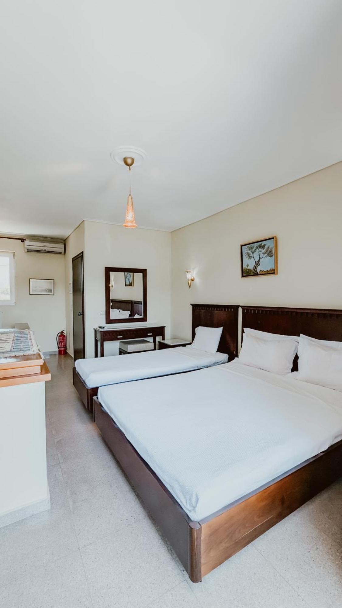 Ariadnes Holiday Accommodation Apidias Lakos Ngoại thất bức ảnh